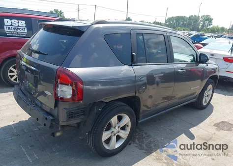2015 Jeep Compass Latitude из США, поврежденный, VIN 1C4NJDEB0FD413042